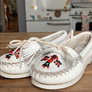 Kids Minnetonka moccasins